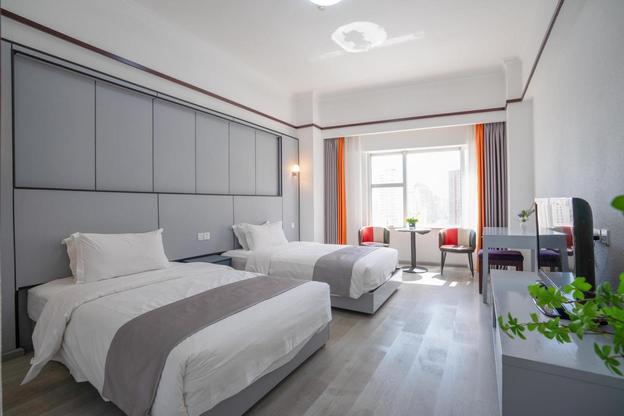 Ha Luo Hotel Куньмин Экстерьер фото